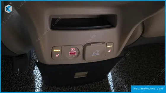 KIA CARNIVAL GASOLINE 9-SEATER NOBLESSE SPECIAL