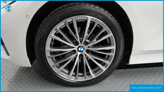 BMW 3 SERIES 320I LUXURY