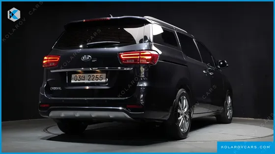 KIA CARNIVAL 9-SEATER PRSTIGE
