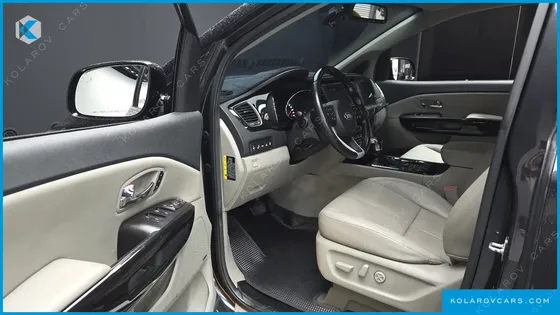 KIA CARNIVAL 9-SEATER NOBLESSE SPECIAL