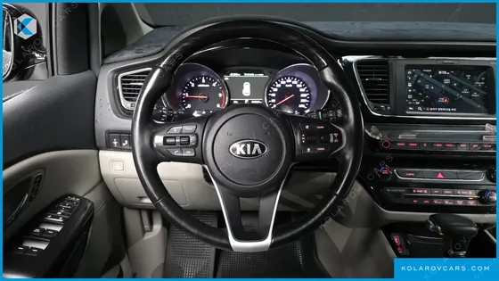 KIA CARNIVAL 9-SEATER NOBLESSE SPECIAL