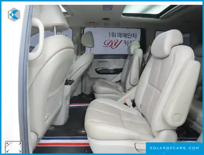 KIA CARNIVAL 9-SEATER NOBLESSE SPECIAL