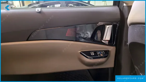 KIA CARNIVAL 9-SEATER HI LIMOUSINE (SPECIAL VEHICLE)