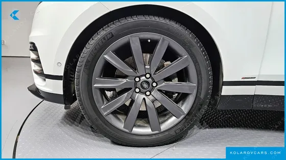 LAND ROVER RANGE ROVER VELAR 3.0 D300 R-DYNAMIC HSE