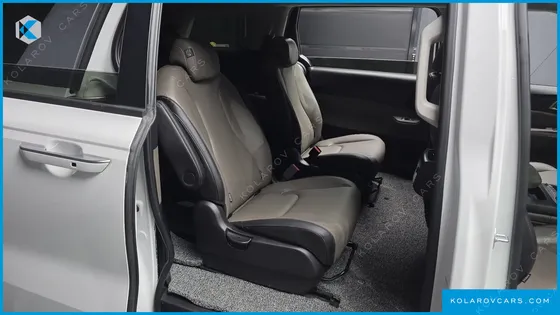 KIA CARNIVAL 9-SEATER PRESTIGE