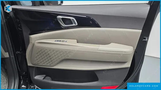 KIA CARNIVAL 9-SEATER GRAVITY