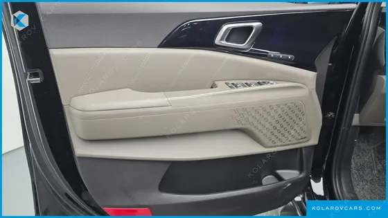 KIA CARNIVAL 9-SEATER GRAVITY