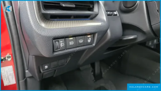 TOYOTA PRIUS 2.0 XLE