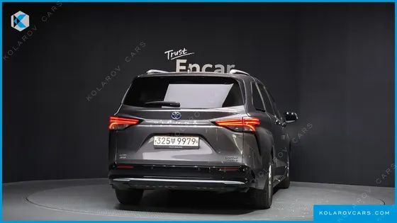TOYOTA SIENNA 2.5 HYBRID AWD