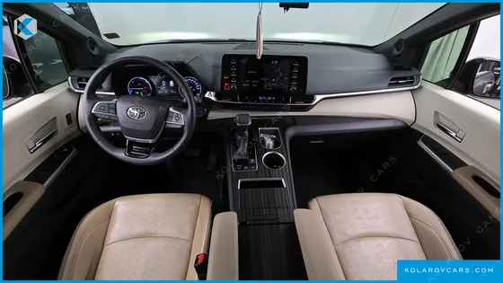TOYOTA SIENNA 2.5 HYBRID AWD