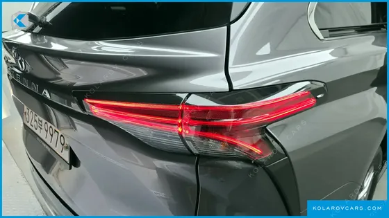 TOYOTA SIENNA 2.5 HYBRID AWD