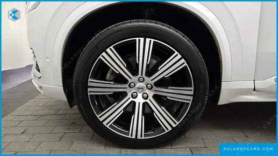 VOLVO XC90 T8 INSCRIPTION HYBIRD