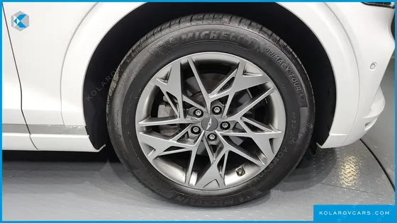 GENESIS GV70 2.5T GASOLINE 2WD