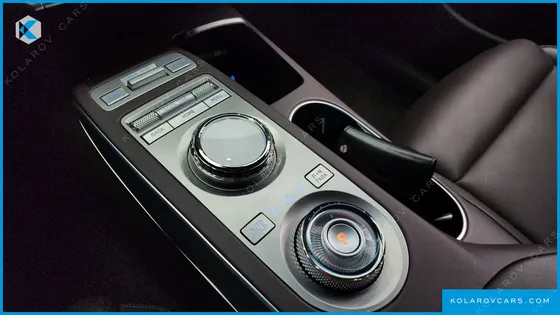 GENESIS GV70 2.5T GASOLINE 2WD