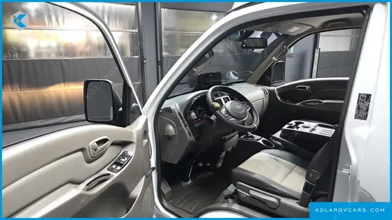 HYUNDAI PORTER II STANDARD CABIN LPG