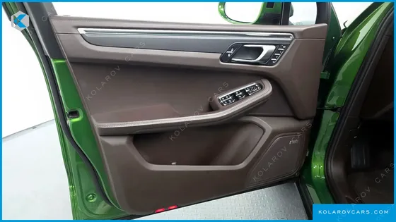 PORSCHE MACAN 2.0
