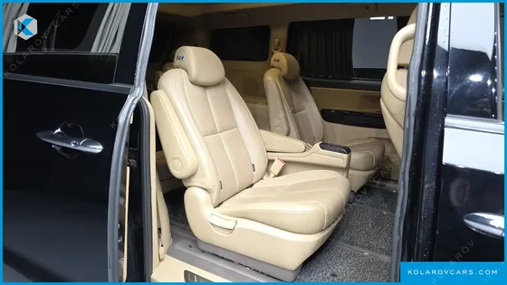KIA CARNIVAL 9-SEATER HI-LIMOUSINE