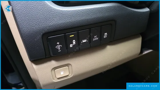KIA CARNIVAL 9-SEATER HI-LIMOUSINE