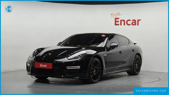 PORSCHE PANAMERA 4.8 GTS