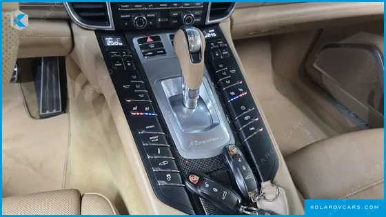 PORSCHE PANAMERA 4.8 GTS