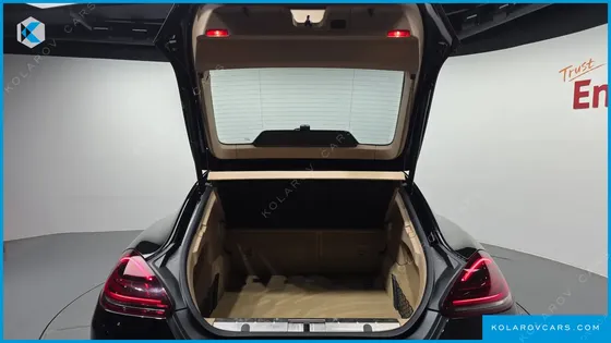 PORSCHE PANAMERA 4.8 GTS