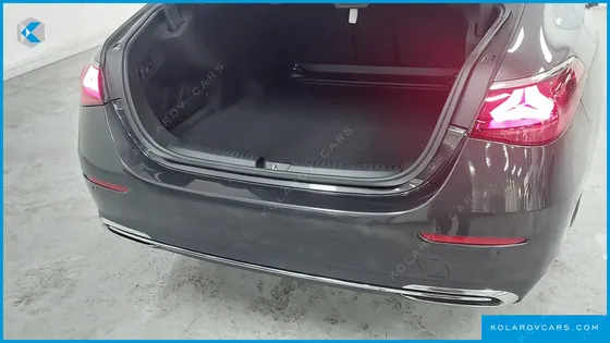 MERCEDES E-CLASS E300 4MATIC EXCLUSIVE