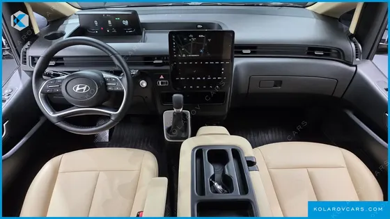 HYUNDAI STARIA 4WD TOURER 9-SEATER