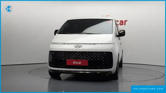 HYUNDAI STARIA LOUNGE 9-SEATER
