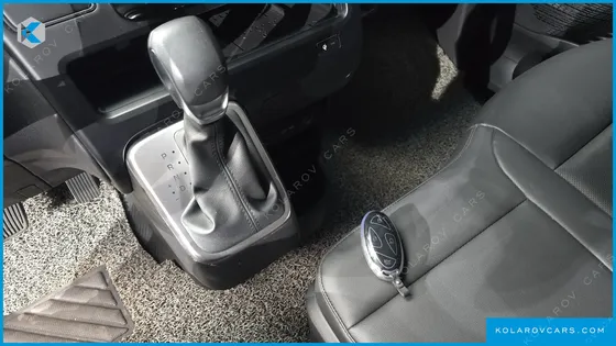HYUNDAI STARIA HEV 1.6 TOURER 11-SEATER