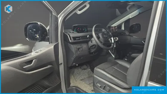 HYUNDAI STARIA HEV 1.6 TOURER 11-SEATER