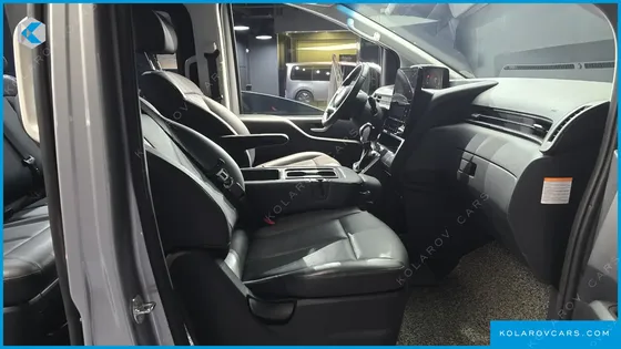 HYUNDAI STARIA HEV 1.6 TOURER 11-SEATER