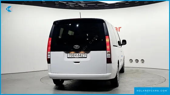 HYUNDAI STARIA TOURER 11-SEATER