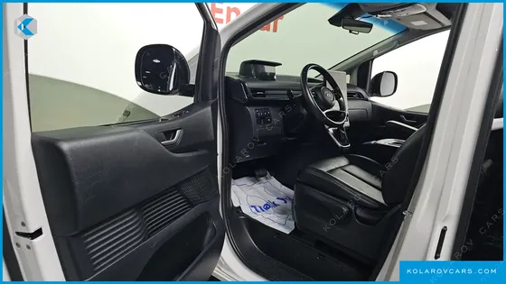 HYUNDAI STARIA TOURER 11-SEATER