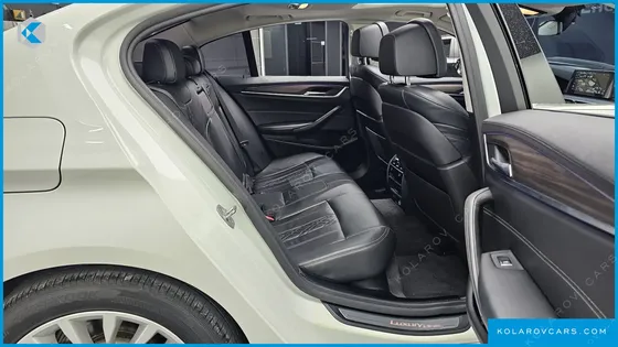 BMW 5 SERIES 530I XDRIVE LUXURY PLUS