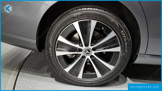 MERCEDES E-CLASS E300E 4MATIC EXCLUSIVE