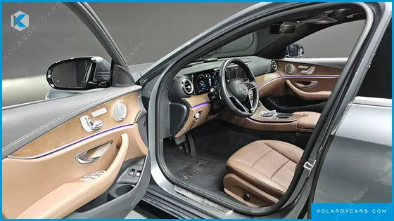 MERCEDES E-CLASS E300E 4MATIC EXCLUSIVE