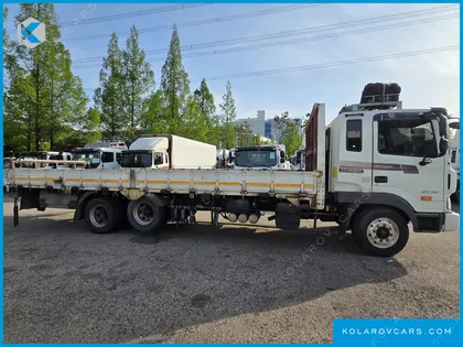 HYUNDAI MEGA TRUCK GOLD