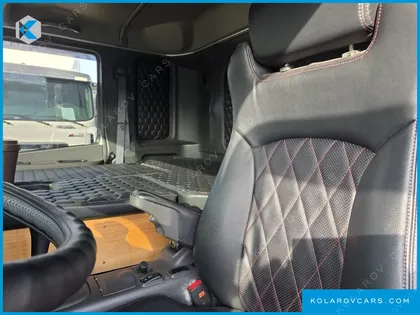 HYUNDAI MEGA TRUCK GOLD