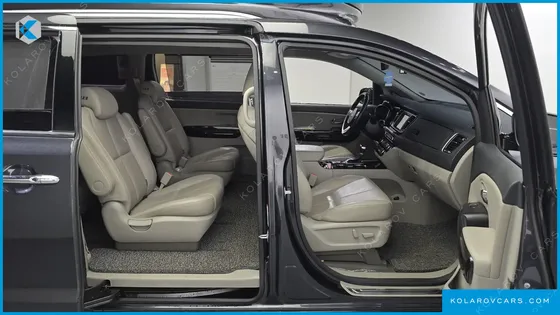 KIA CARNIVAL 9-SEATER NOBLESSE SPECIAL