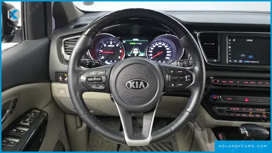 KIA CARNIVAL 9-SEATER NOBLESSE SPECIAL