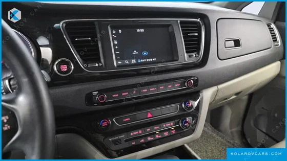 KIA CARNIVAL 9-SEATER NOBLESSE SPECIAL