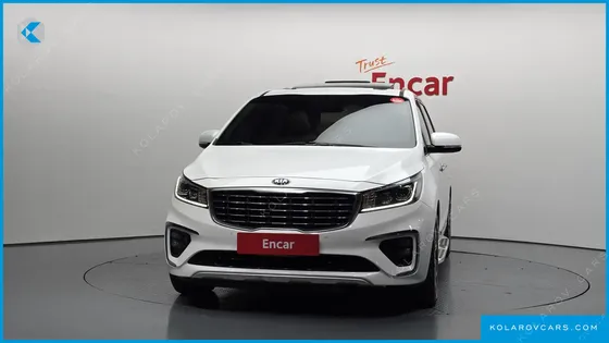 KIA CARNIVAL 7-SEATER LIMOUSINE