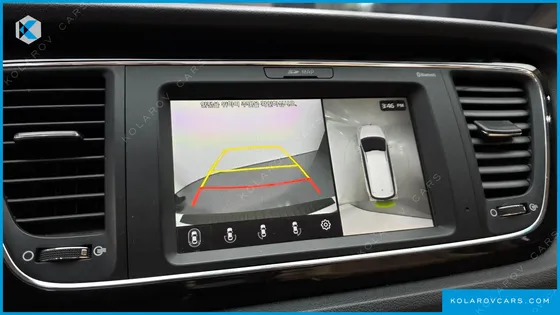 KIA CARNIVAL 7-SEATER LIMOUSINE