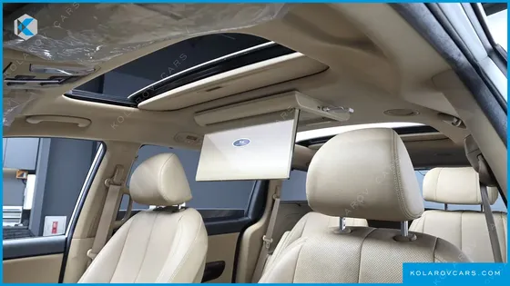 KIA CARNIVAL 7-SEATER LIMOUSINE