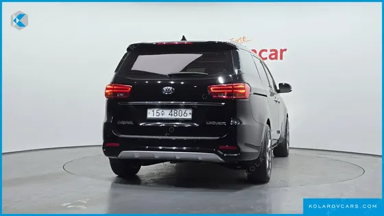KIA CARNIVAL 7-SEATER LIMOUSINE