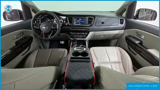 KIA CARNIVAL 7-SEATER LIMOUSINE