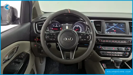KIA CARNIVAL 7-SEATER LIMOUSINE