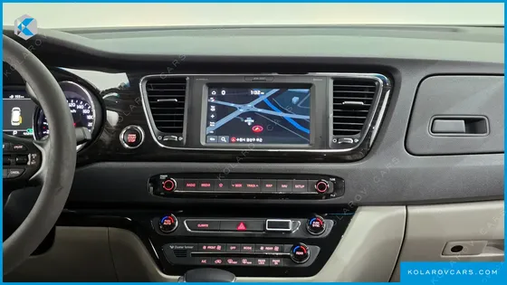 KIA CARNIVAL 7-SEATER LIMOUSINE