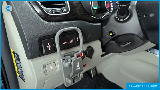 KIA CARNIVAL 7-SEATER LIMOUSINE