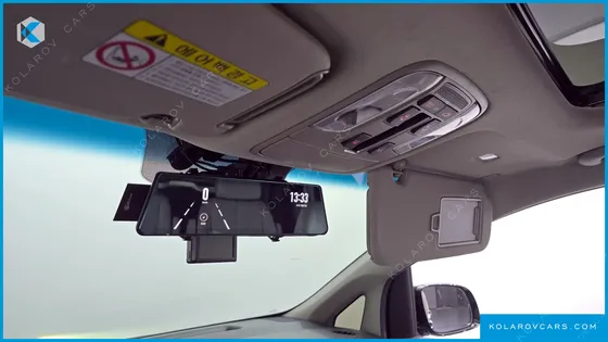 KIA CARNIVAL 7-SEATER LIMOUSINE